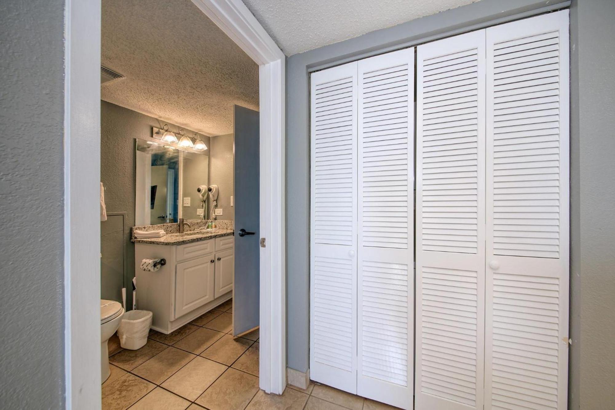 Вілла 1604 N Ocean Blvd, 0906 - Ocean Front Sleeps 8 Мертл-Біч Екстер'єр фото